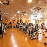 Lovely 3 Bedroom Apartment Beach Front