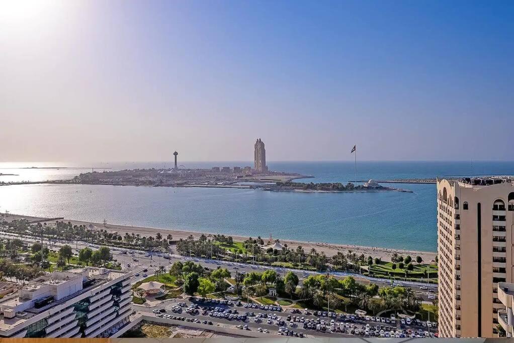 Lovely 3 Bedroom Front Appartamento Abu Dhabi